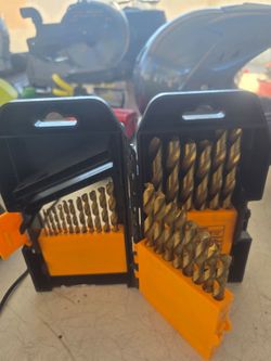 Drill bit set