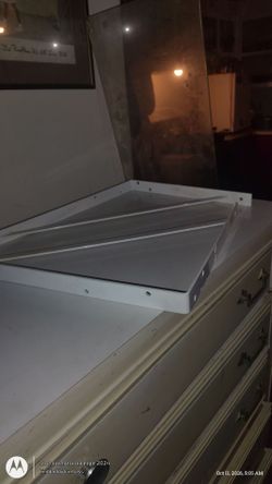 Two Shelf brackets and glass shelf
