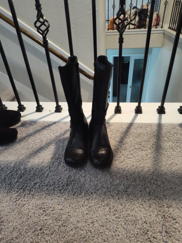 Black boots for kids