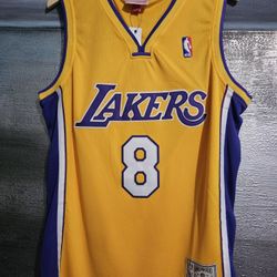 Iconic KOBE BRYANT jersey