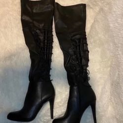 J Lo Knee High Boots Size 8