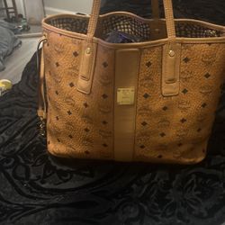MCM TOTE BAG