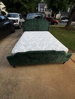 Queen Bed