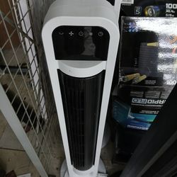 OmniBreeze Tower Fan With Digital Controller 