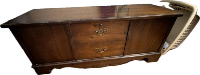 Lane Cedar Chest