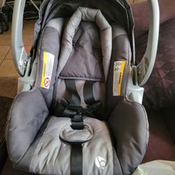Baby Trend Car Seat