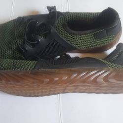 New 11.5 Mens Steel Toe Mesh Breathable Work Shoes Boots Kevlar Puncture Proof Soles Denmark Indestructible Waterproof REI Cost $200 Keen Construction