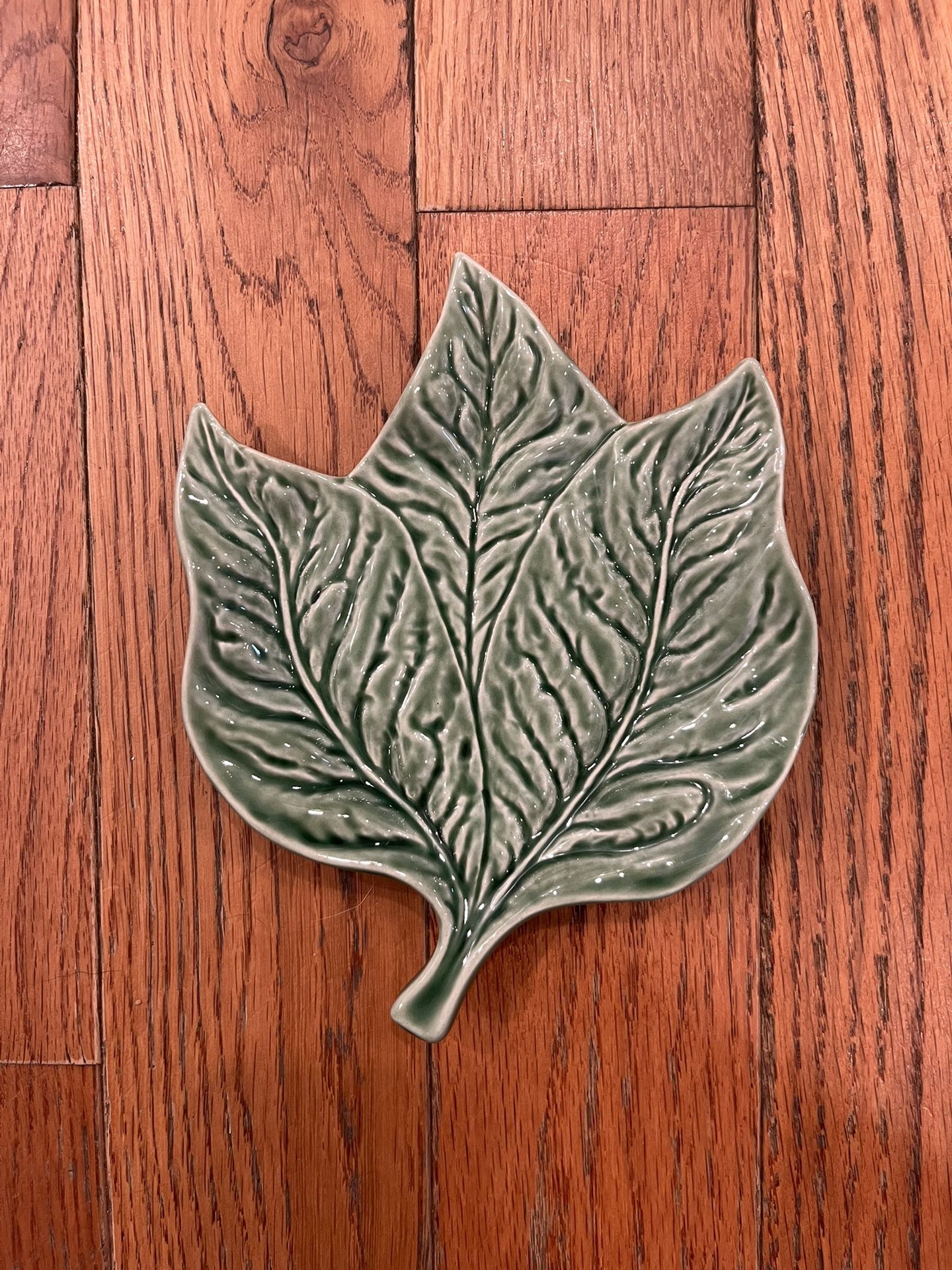 Bordallo Pinheiro Leaf Plate Dish Green Relish Side Plate Portugal Vintage