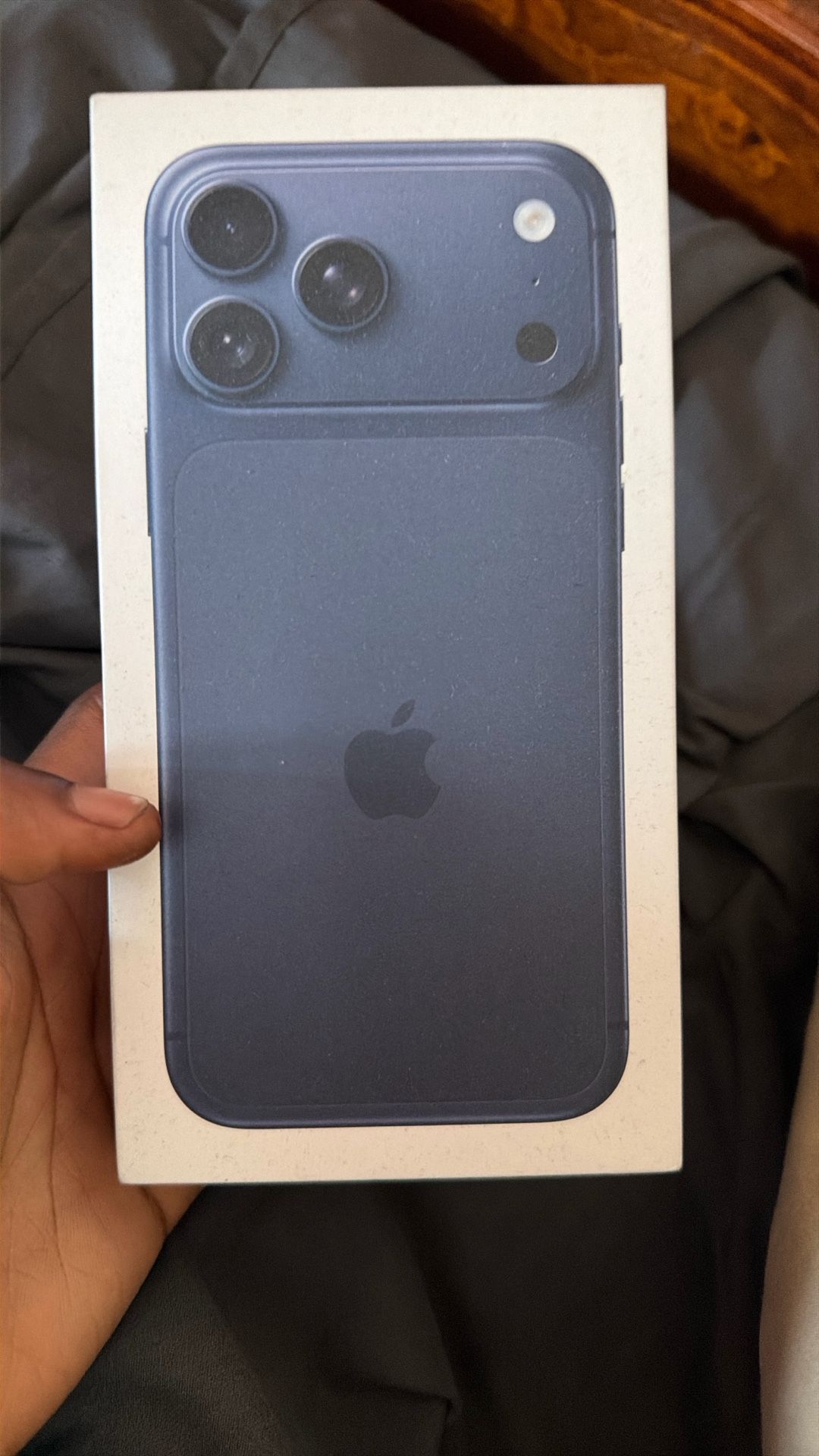 iPhone 17 Pro Max Deep Blue 