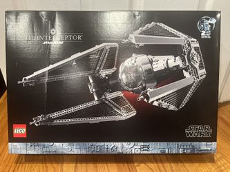 Brand New Lego Star Wars 75382 tie interceptor