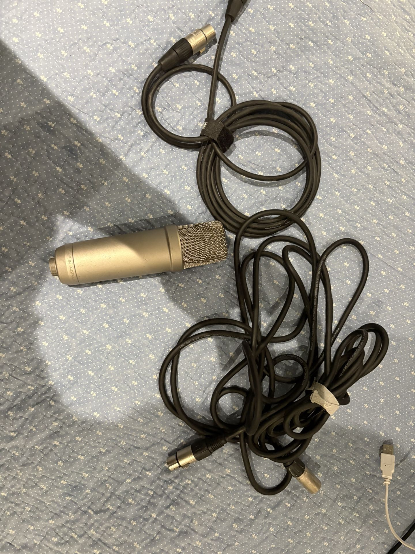 Rode NT1-A Microphone with Cable and Mic Stand
