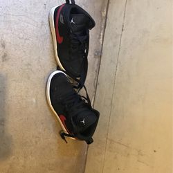 Kids Jordan Size 1Y