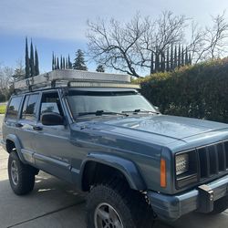 1999 Jeep Cherokee