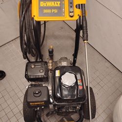 DeWalt Pressure Washer 