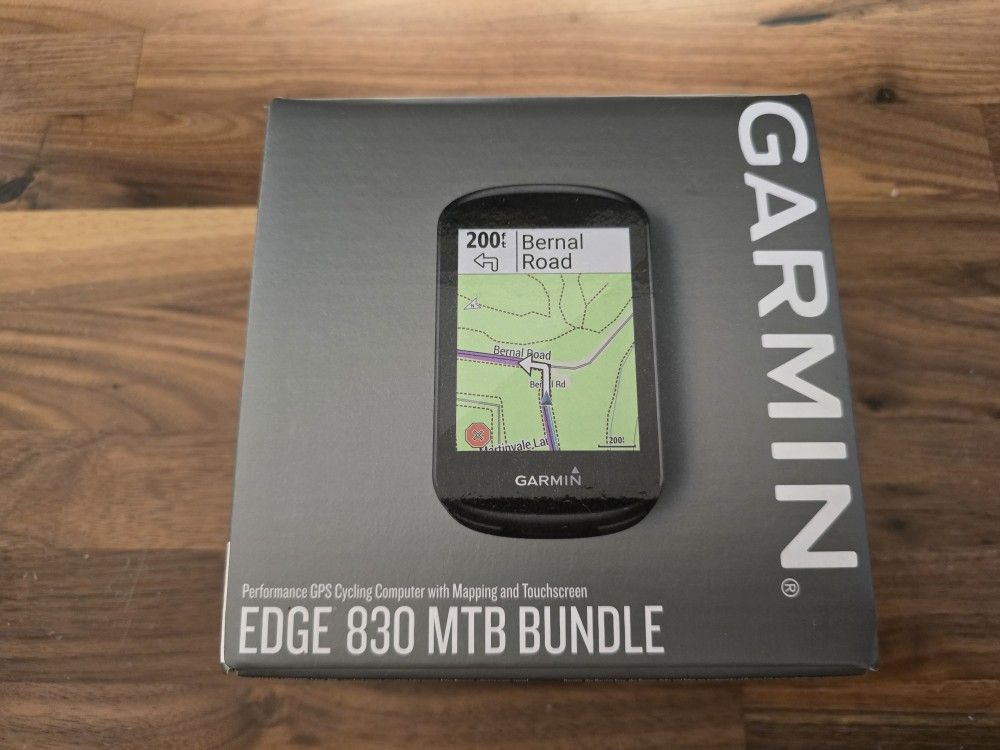 Garmin GPS Edge 830 MTB Bundle