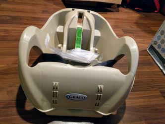 Snugride 22 Graco Baby Car seat Base new in box