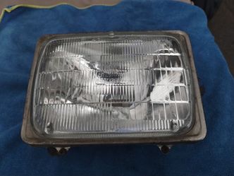 Sylvania Halogen Sealed Beam 2B1 Low Beam Headlight