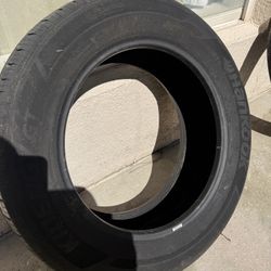 235/60/18 Hankook Tire