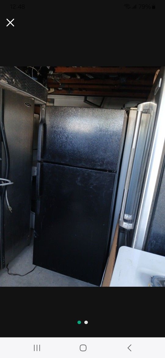 GE Refrigerator Length 28" Height 65""