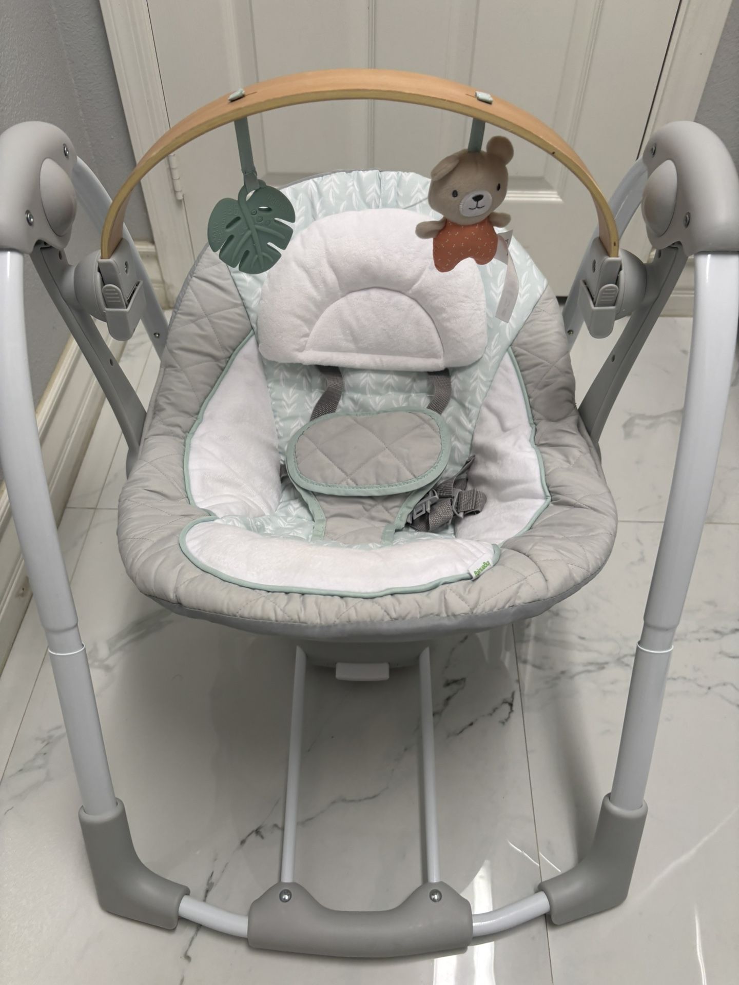 Ingenuity Cozy Spot Swing