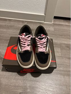 Brown/pink shoes