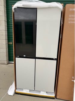 New Fridge Samsung Bespoke Standard Depth In White Glass With Beverage Center