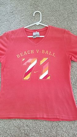 Nike womens tee size M-L