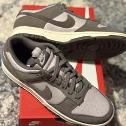 Nike Dunk Low Platinum Violet Cavestone