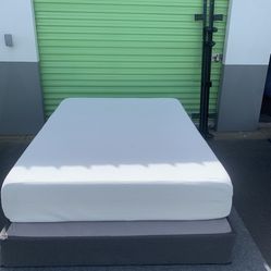 Queen size Bed And Frame