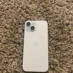 iPhone 15 White
