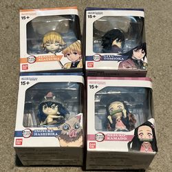 Lot Of 4 Demon Slayer Chibi Masters Figure Bundle Nezuko Zenitsu Inosuke Giyu