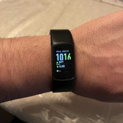 Fitbit Charge 5
