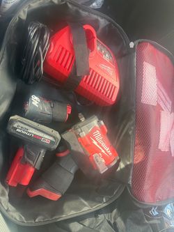 Milwaukee M12 Fuel 3/8 Stubby Impact Drill with Batteries and Charger
