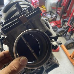 2015 5.3 Intake Manifold/throttle Body 