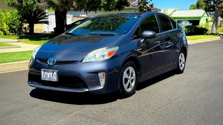 Toyota Prius Hybrid Clean Title