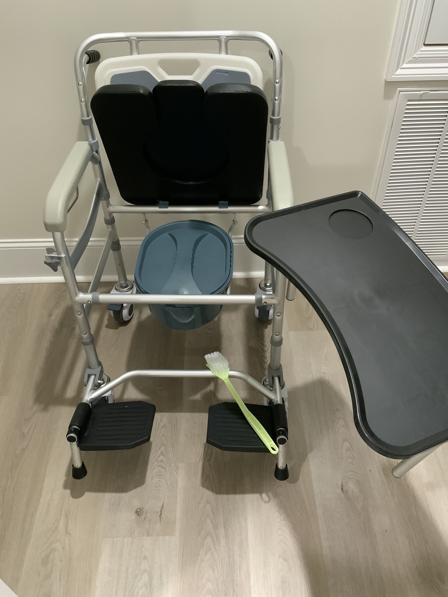 Nursing Chair.  3 In 1. Rolling Commode/ShowerShower Chair.  Includes Removable Tray.   New. 