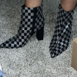 Black & Silver Rhinestone Checkerboard Ankle Boots – Women’s Size 11 – Chunky Heel