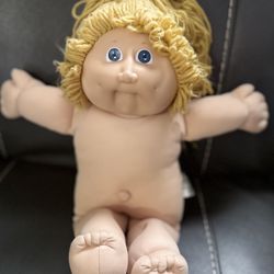 Vintage Cabbage Patch Doll 1(contact info removed) No box Signed By Xavier Blue Eyes Blonde