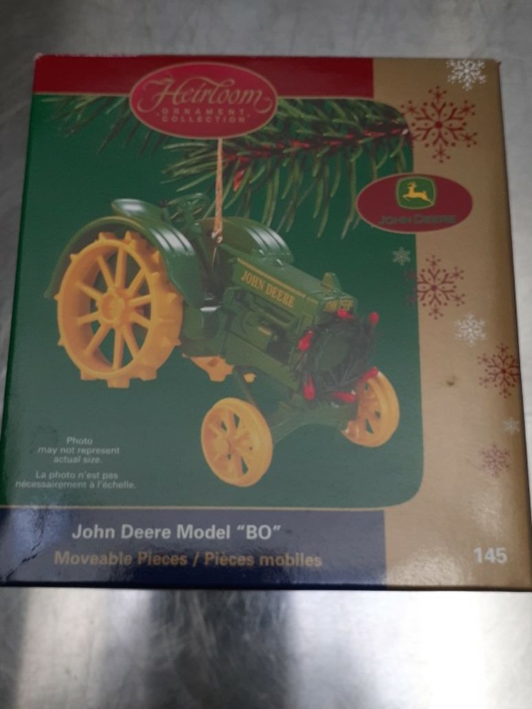 COLLECTABLE JOHN DEERE BO TRACTOR