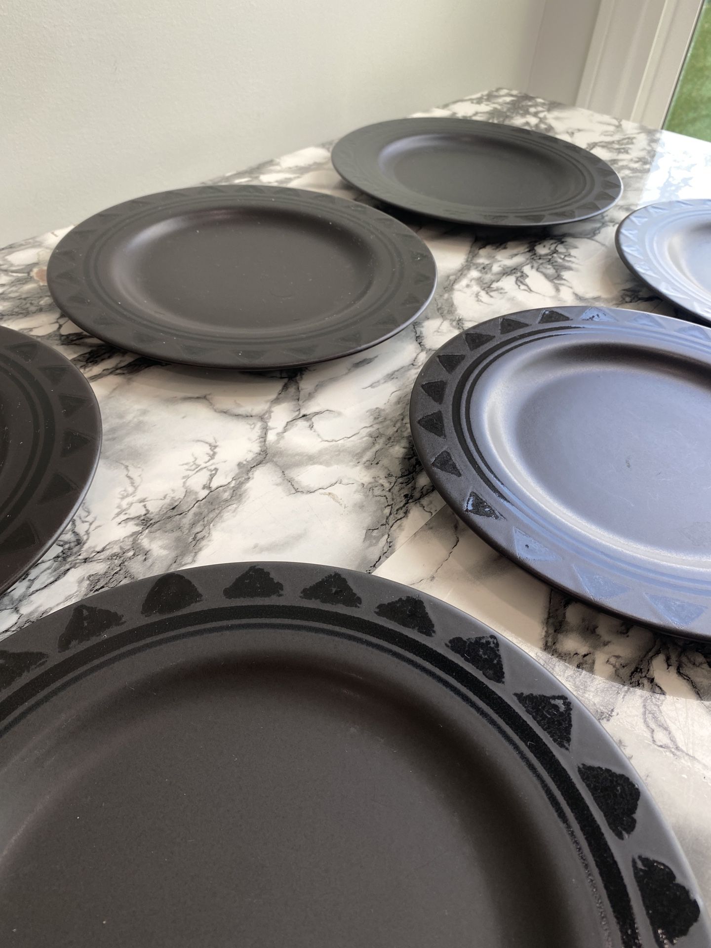 Set of 6 Black Pfaltzgraff Black Midnight Sun Dinnerware Plates