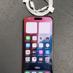 IPHONE 15 PROMAX 256GB TMOBILE, OR METRO PCS IN GOOD Condition,, TAMBIEN HABLÓ ESPAÑOL 