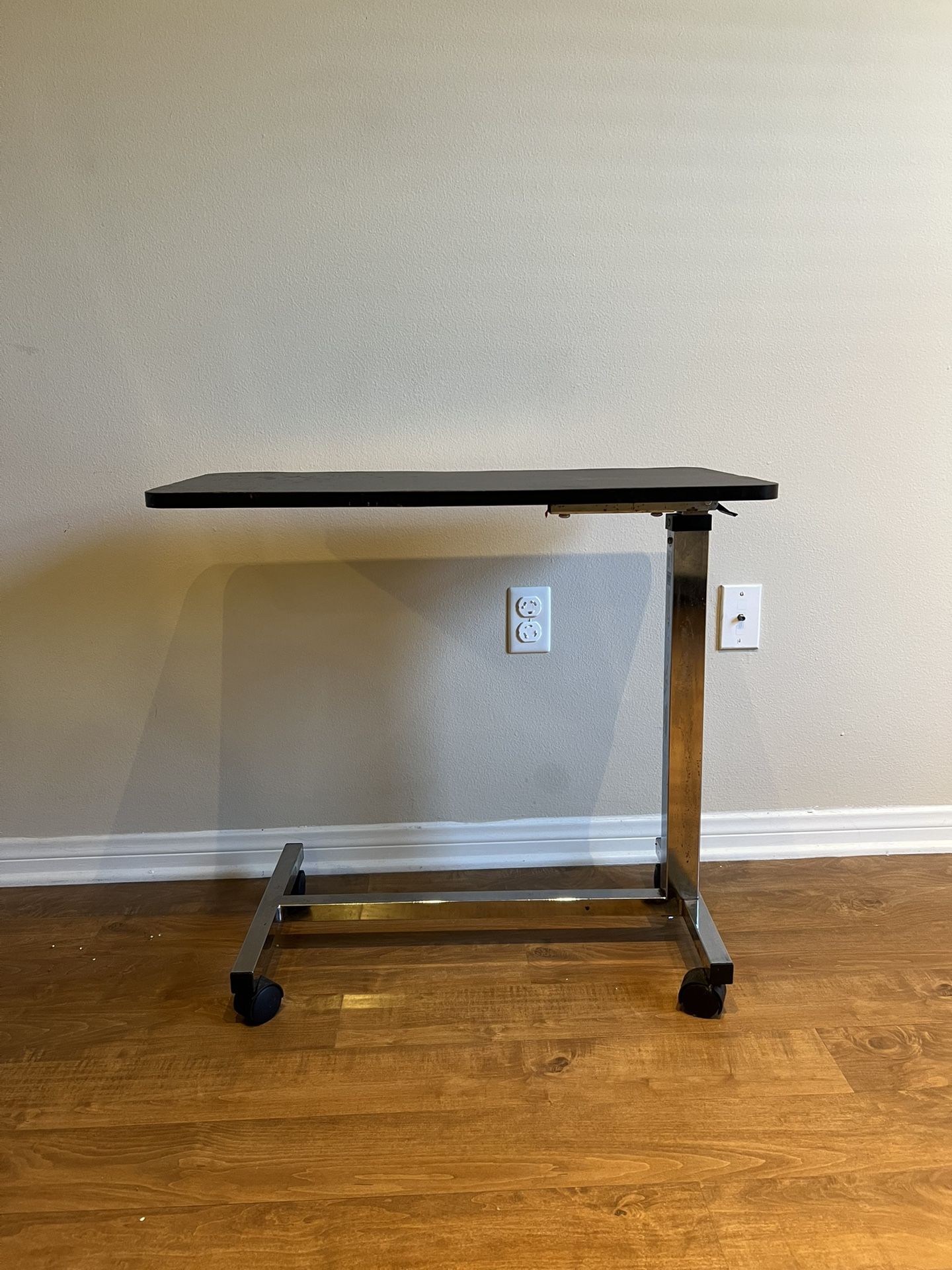 Adjustable Rolling Side Table – Perfect for Bed, Couch, or Desk
