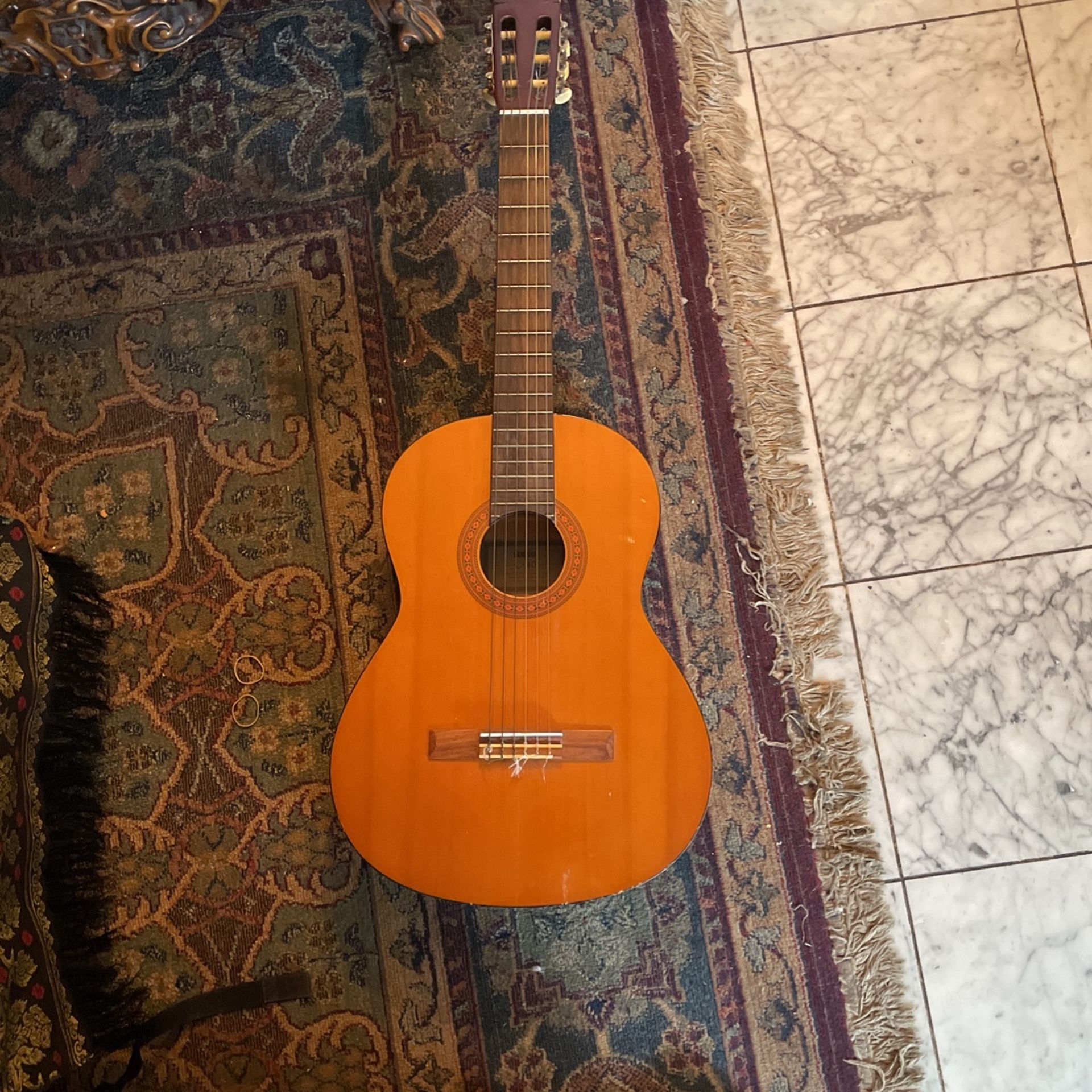 Yamaha Guitar C-40