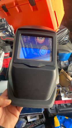 New Auto-Darkening  welding helmet