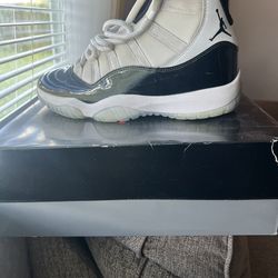 Jordan 11 Concord Size 8.5