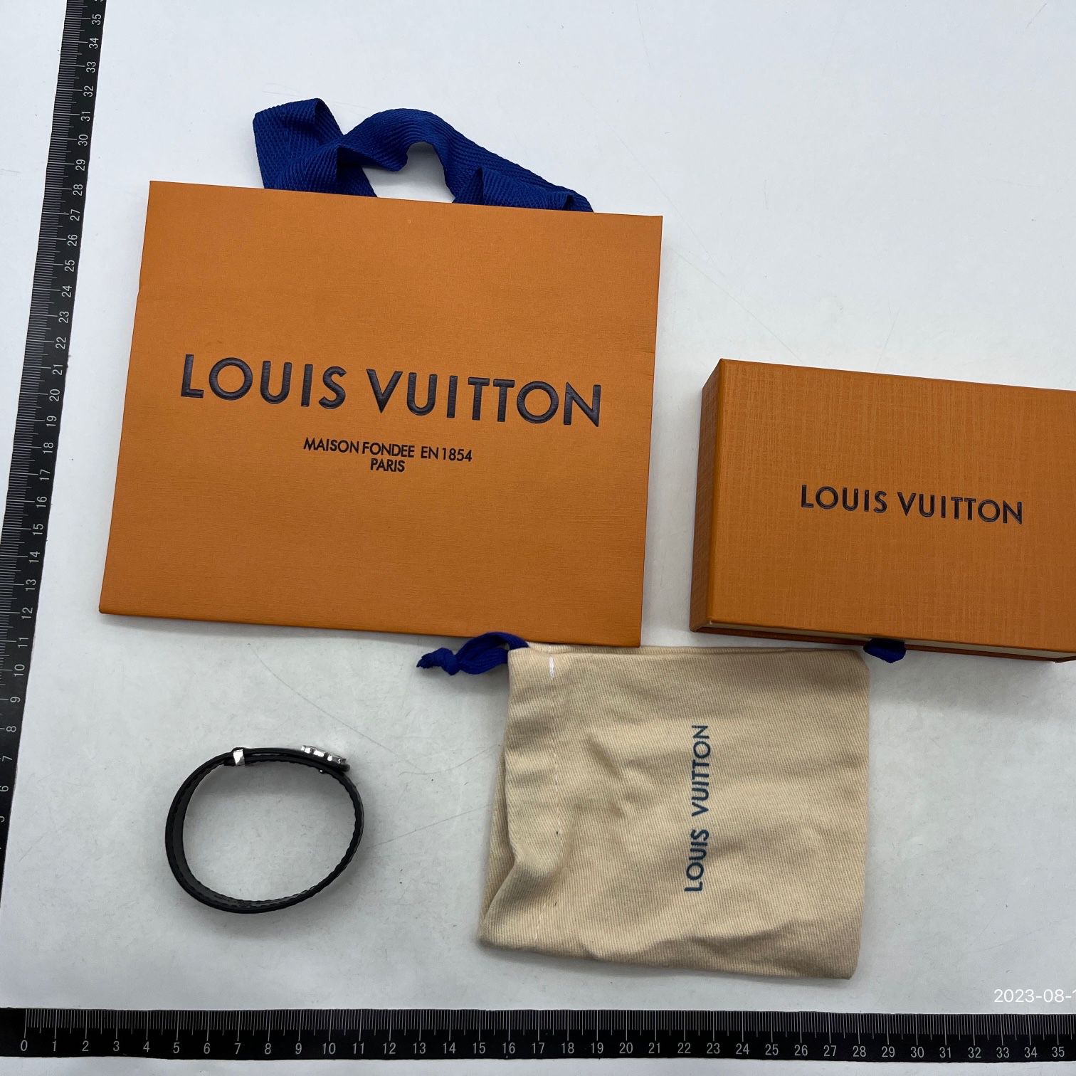Louis Vuitton LV Slim Bracelet Monogram Black ONE SIZE for Sale in  Bellevue, WA - OfferUp