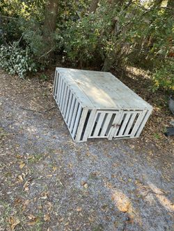 Aluminum Dog Box