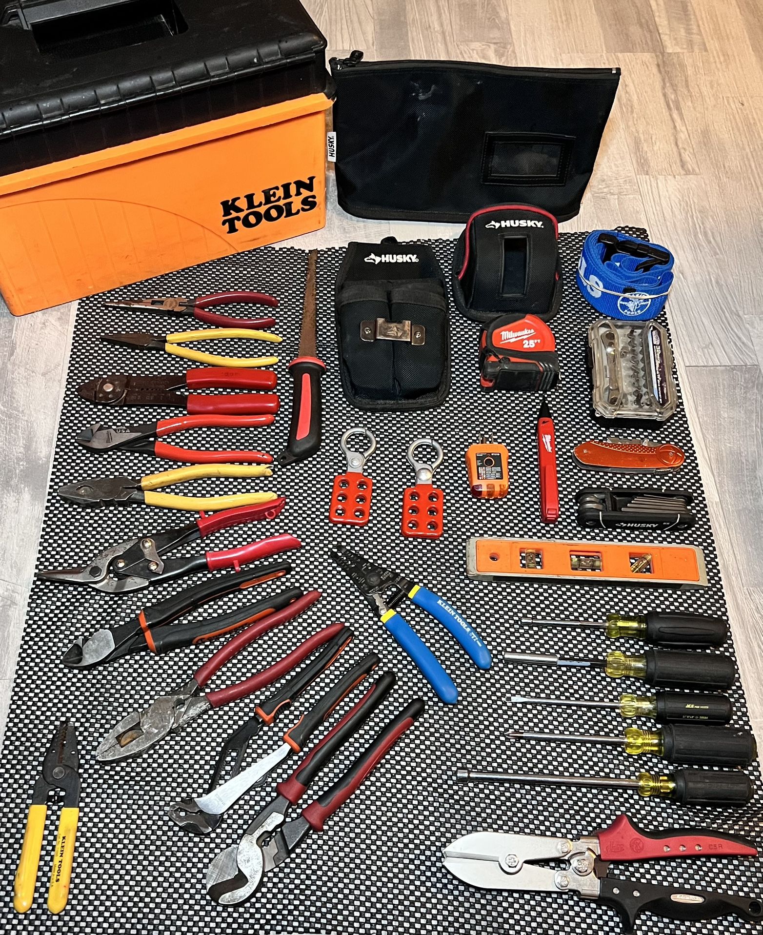 Klein Tools Tool Box Set for Electrical Work (33 Piece)