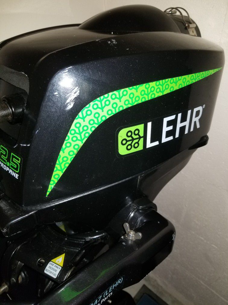 Outboard Engine As New Condition 2.5 HP Lehr PROPANE