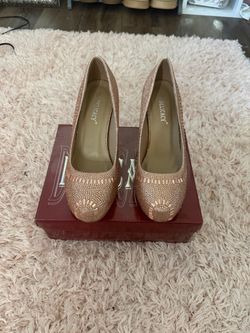 Delicacy heels